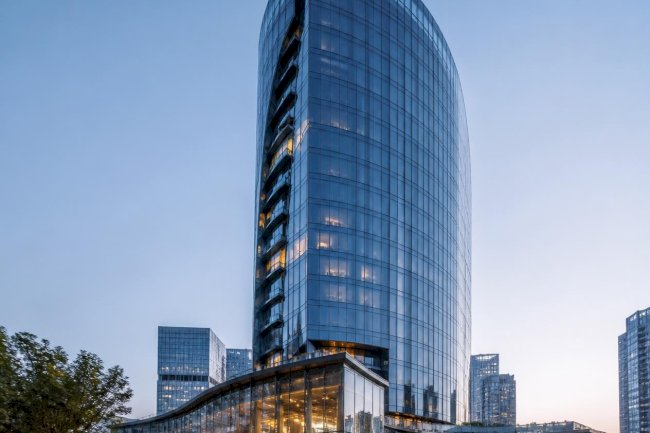 GİZ 2000 Plaza: Commercial Real Estate in a Central Location in Maslak