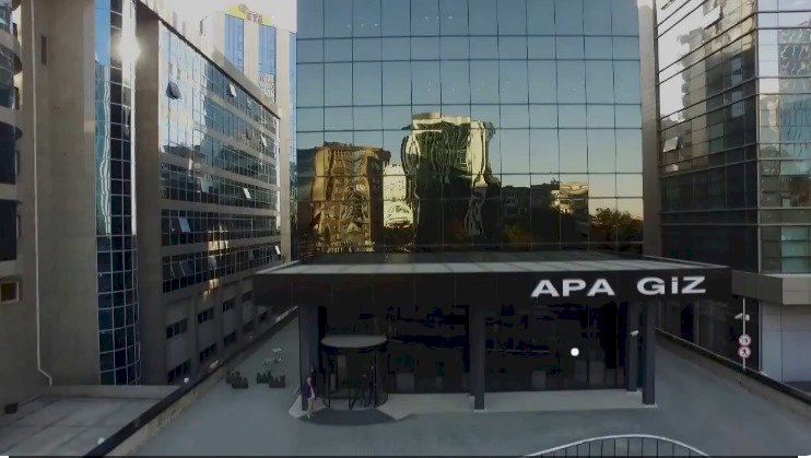 Apa Giz Plaza Ofisleri Büyükdere Cd üzerinde gözde ticari yaşam alanı.